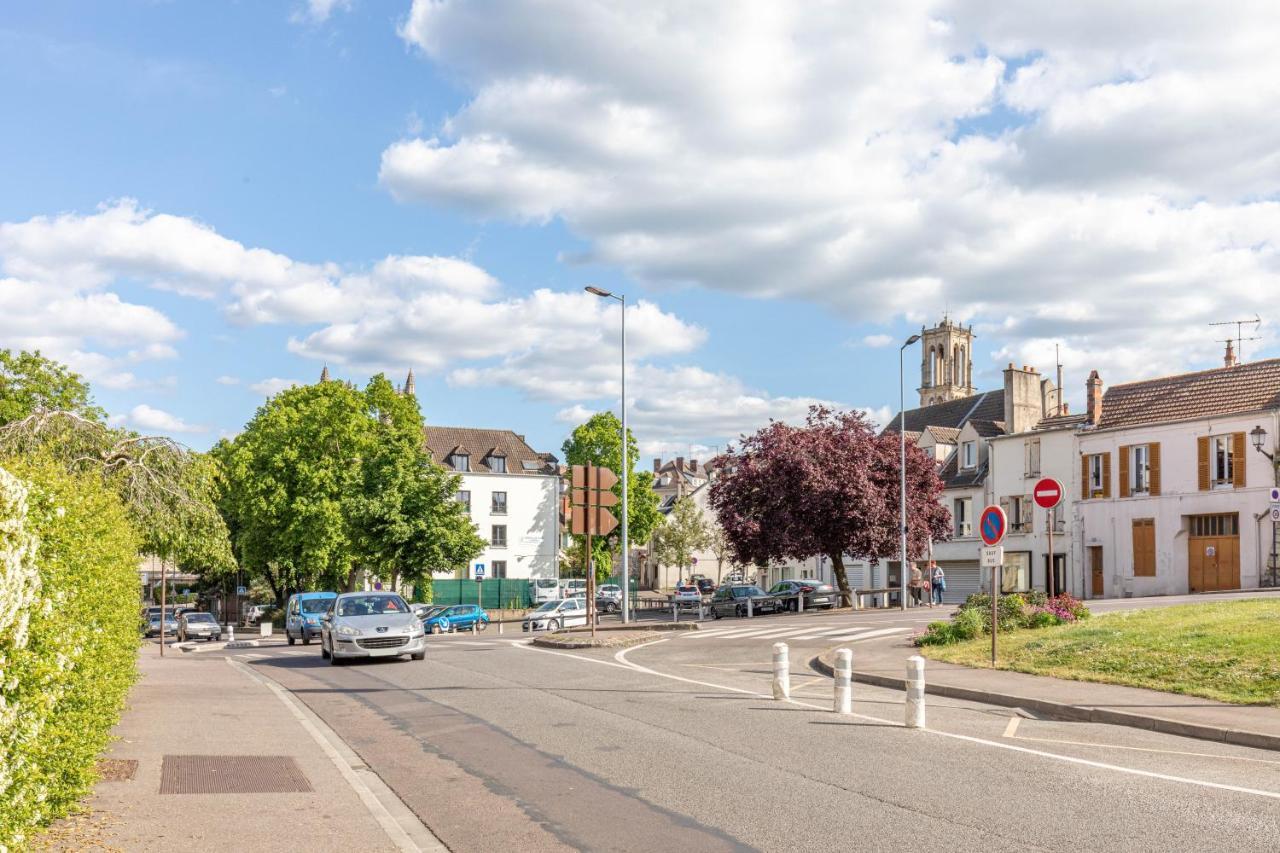 Chic Apart With Parking Apartman Mantes-la-Jolie Kültér fotó